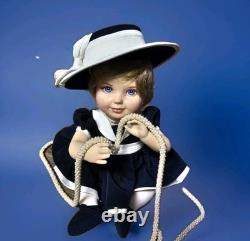 Franklin Mint? PRINCESS DIANA Wales LADY DI Portrait Baby Doll NAVY HAT