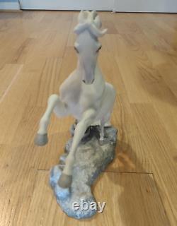 Franklin Mint Pamela Du Boulay Silver Stallion Porcelain Sculpture