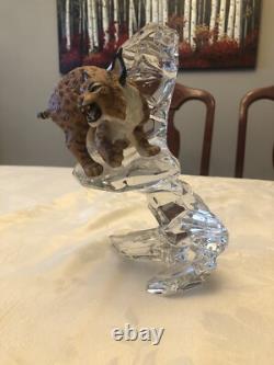 Franklin Mint Porcelain Bobcat On Crystal