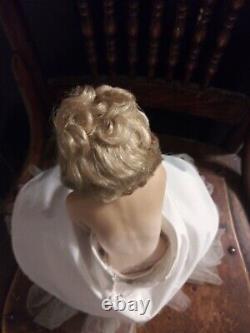 Franklin Mint Porcelain Marilyn Monroe Portrait Doll With Bench Love, Marilyn