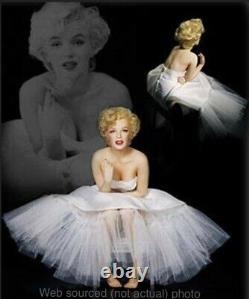 Franklin Mint Porcelain Marilyn Monroe Portrait Doll With Bench Love, Marilyn