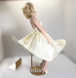 Franklin Mint Porcelain Marilyn Monroe Seven Year Itch Doll Box is Damaged