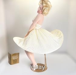 Franklin Mint Porcelain Marilyn Monroe Seven Year Itch Doll Box is Damaged