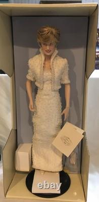 Franklin Mint Porcelain Portrait DollDiana Princess Of Wales NEW DM