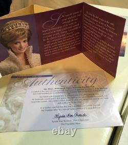 Franklin Mint Porcelain Portrait DollDiana Princess Of Wales NEW DM
