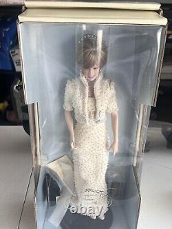 Franklin Mint Porcelain Portrait Princess Diana Doll In Box