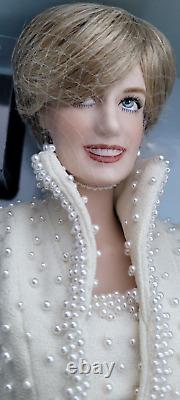 Franklin Mint Porcelain Princess Diana White Beaded Gown 17 Orig Box & Shipper