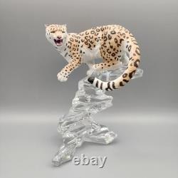 Franklin Mint Porcelain Snow Leopard Cat Figure Sculpture Statue On Crystal