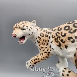 Franklin Mint Porcelain Snow Leopard Cat Figure Sculpture Statue On Crystal