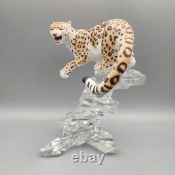 Franklin Mint Porcelain Snow Leopard Cat Figure Sculpture Statue On Crystal