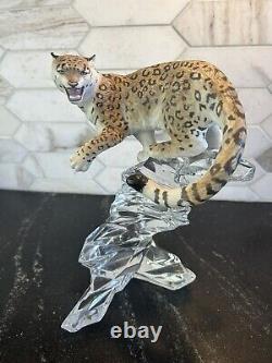 Franklin Mint Porcelain Snow Leopard Figurine on Crystal Base