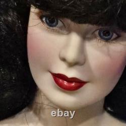 Franklin Mint Porcelain Snow White Doll Heirloom Collectible Open Box