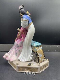 Franklin Mint Porcelain Statuette Sisters Of Spring Art By Caroline Young