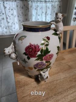 Franklin Mint Porcelain Vase Floral Cat Chinese Style Hand Painted Raised Relief