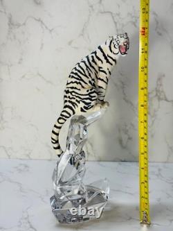 Franklin Mint Porcelain White Siberian Tiger On Lead Crystal Sculpture