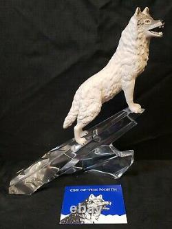 Franklin Mint Porcelain Wolf Sculpture On Crystal Base 1988 Cry Of The North