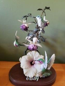 Franklin Mint Porcelain porcelain and bronze hummingbird figurine