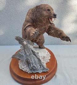 Franklin Mint Porcelian Grizzly Bear