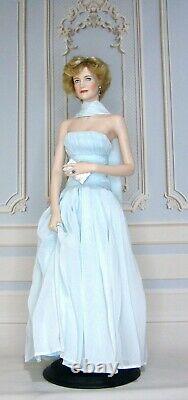 Franklin Mint Princess Diana 17 inch Porcelain Portrait Doll Blue Chiffon