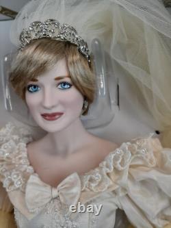 Franklin Mint Princess Diana Doll Porcelain Wedding/Bride Doll Gorgeous 17