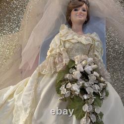 Franklin Mint Princess Diana Doll Porcelain Wedding/Bride Doll / Vintage/collect