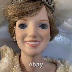 Franklin Mint Princess Diana Doll Porcelain Wedding/Bride Doll / Vintage/collect