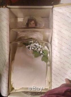 Franklin Mint Princess Diana Doll Porcelain Wedding/Bride Doll WITH WOODEN STAND