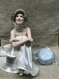 Franklin Mint Princess Diana Doll Portrait Of A Princess Seated Cushion