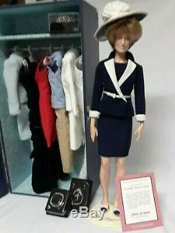 Franklin Mint Princess Diana Porcelain Doll with Outfits/Accessories/Blue Trunk