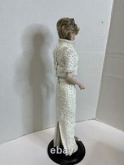 Franklin Mint Princess Diana Porcelain Portrait Doll Lady of Wales 17 in Vintage