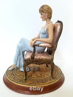 Franklin Mint Princess Diana Porcelain Sitting In Chair (Forever Diana) Limited