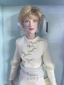 Franklin Mint Princess Of Wales Diana Queen Of Fashion Porcelain Portrait Doll
