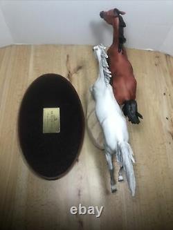 Franklin Mint Racing The Wind Porcelain Horses Figurine on Wood Base 10 H New