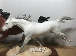 Franklin Mint Racing The Wind Porcelain Horses Figurine on Wood Base 10 H New