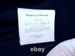 Franklin Mint Royal Swan White Bisque Porcelain Figurine Ronald Van Ruyckevelt