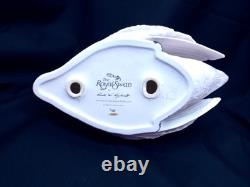 Franklin Mint Royal Swan White Bisque Porcelain Figurine Ronald Van Ruyckevelt