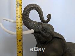 Franklin Mint Ruler Of The African Plains Porcelain Elephant 1989