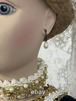 Franklin Mint Russian Czarina, Calpurnia Caesar 1986 Ltd Ed. Porcelain Doll HTF