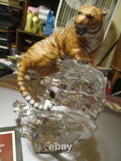 Franklin Mint Siberian Tiger on Crystal Base Austria with COA 9.5x8 inch perfect