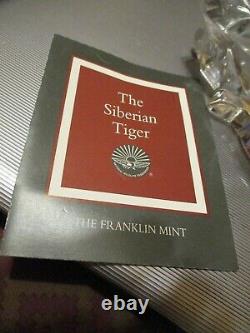 Franklin Mint Siberian Tiger on Crystal Base Austria with COA 9.5x8 inch perfect