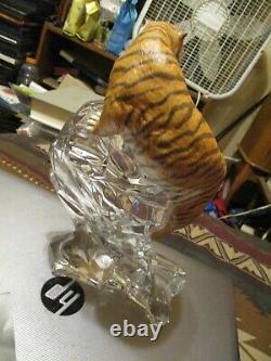 Franklin Mint Siberian Tiger on Crystal Base Austria with COA 9.5x8 inch perfect