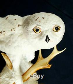 Franklin Mint, Snowy Owl Figurine By George Mcmongle. 1989, Fine Porcelain, Min