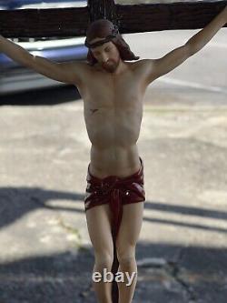 Franklin Mint THE CRUCIFIXION Jesus INRI Porcelain Figurine with Base VINTAGE