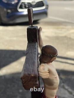 Franklin Mint THE CRUCIFIXION Jesus INRI Porcelain Figurine with Base VINTAGE