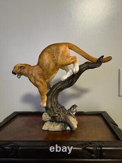 Franklin Mint THE DEFENDER Figurine Cougar Mountain Lion Puma 9.5 Tall + Stand