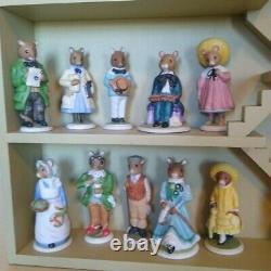 Franklin Mint THE WOODHOUSE FAMILY 25 Porcelain Mice Figurines w Display House