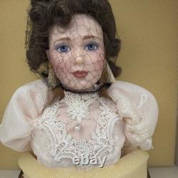 Franklin Mint The Fabergé Bride Of The Summer Palace Porcelain Doll with Box COA