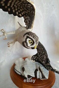 Franklin Mint The Hawk Owl Porcelain 14 Figurine By George McMonigle