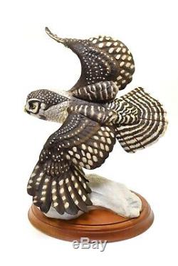 Franklin Mint The Hawk Owl Porcelain 14 Figurine By George McMonigle