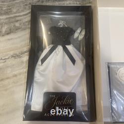 Franklin Mint The Jackie Doll Jacqueline Kennedy White Gown Doll With Gifts